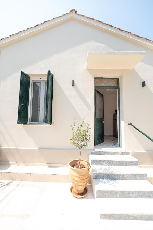 Sunny Yard Apartments Poros Town Exteriér fotografie